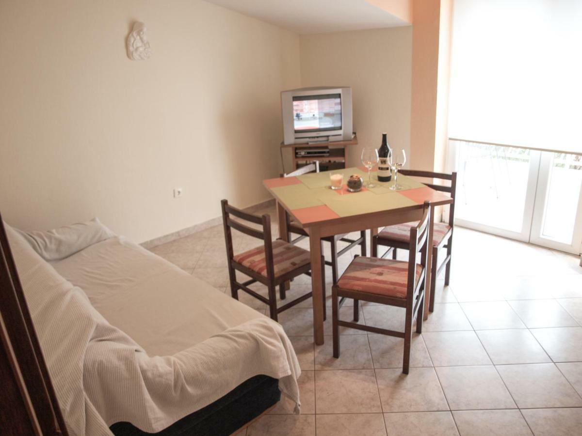 Kaštela Apartment Pletikosic מראה חיצוני תמונה