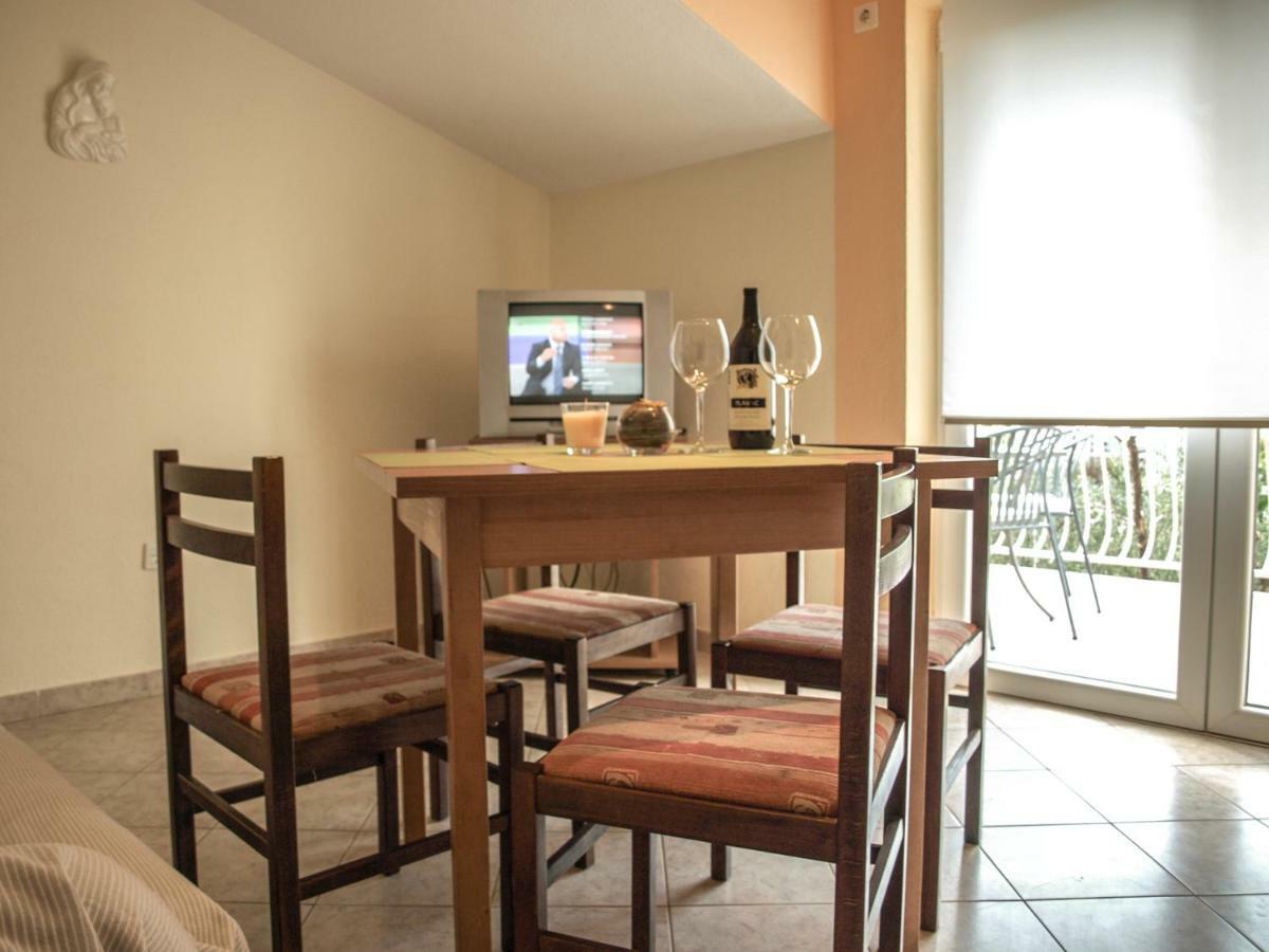 Kaštela Apartment Pletikosic מראה חיצוני תמונה